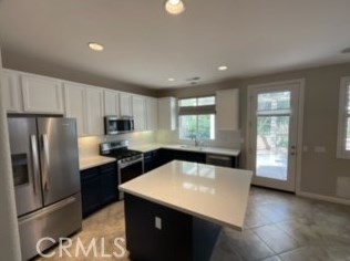 169 Canary Crk, Beaumont CA  92223-7311 exterior
