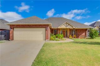 9029 83rd St, Yukon, OK 73099-9649