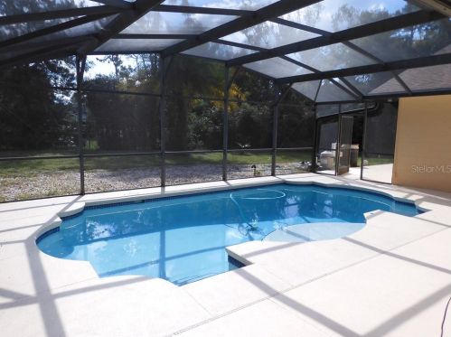 111 Marta Rd, De Bary, FL 32713-3510