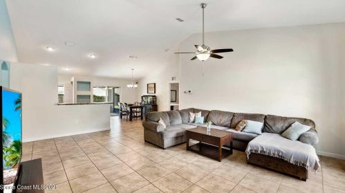 5281 Sanbourne St, Cocoa, FL 32927-9012