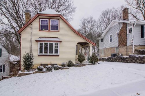 58 Holmes Ave, Newport, KY 41075-1805