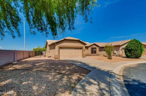 6984 Newport Ct, Chandler, AZ 85249-4463