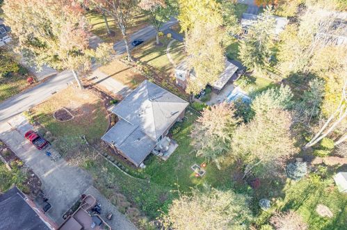 1531 Jenkins Dr, Pittsburgh, PA 15241-3336