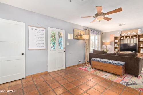 1943 Earll Dr, Phoenix, AZ 85015-6041