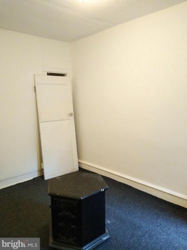 934 State St, Camden NJ  08102-1713 exterior