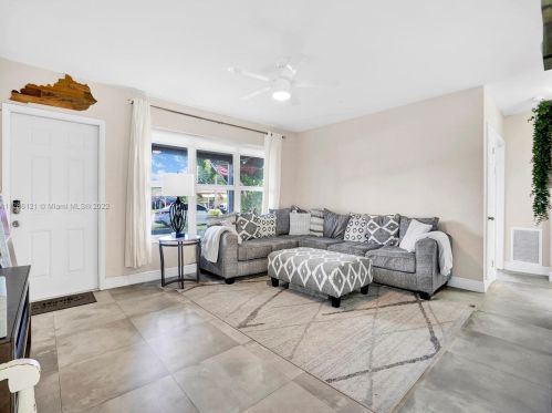 2340 58th Ter, Hollywood FL 33021-3223 exterior