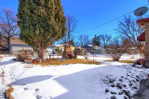 4100 Pearl St, Englewood CO 80113-6913 exterior