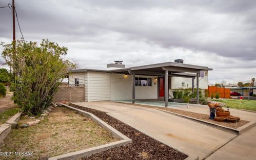 8434 Eli St, Tucson, AZ 85710-5947