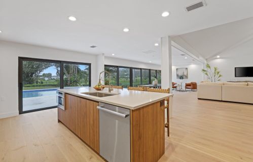 4315 Lakewood Dr, Delray Beach FL  33445-9004 exterior