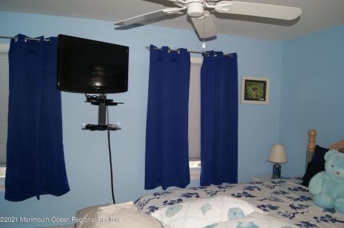 15 Van Ness Dr, Bricktown NJ  08723-5730 exterior