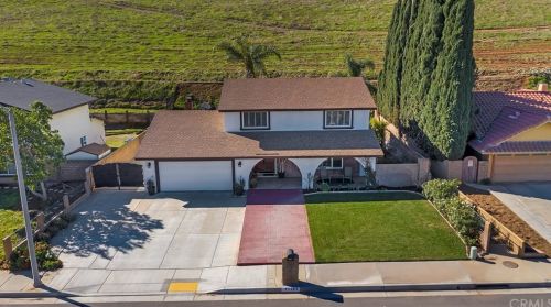 11250 Yearling St, Riverside, CA 92505-2252