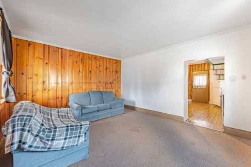 13 Monroe St, Latrobe PA  15650-3146 exterior