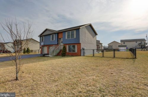 59 Noble Dr, Lees Cross Roads, PA 17257-8861