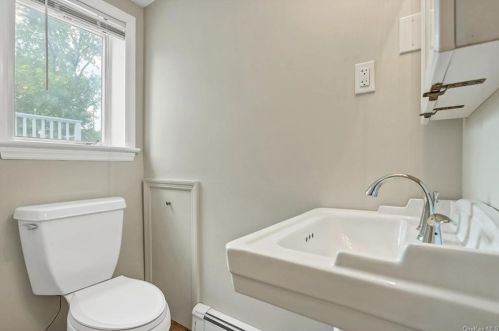 2780 Denby Dr, Yorktown Hgts NY  10598-3016 exterior