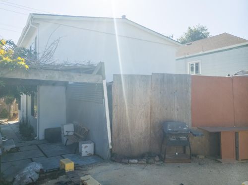 942 41 St, Oakland CA 94608-3644 exterior