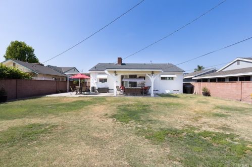 10672 Artcraft Ave, Garden Grove, CA 92840-3114