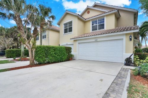1091 Pinewood Lake Ct, West Palm Beach, FL 33415-1498