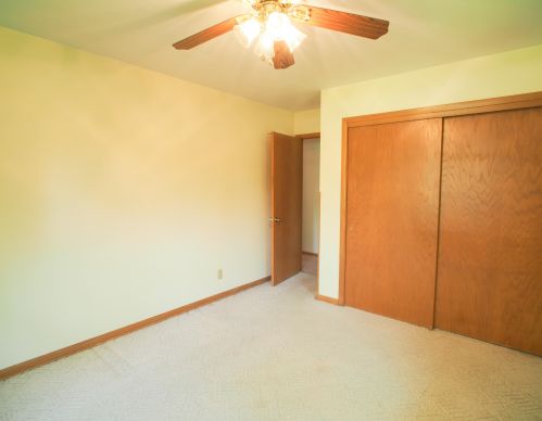 140 Congress Dr, West Bend WI  53095-9518 exterior