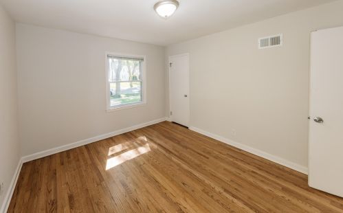 3249 91, Milwaukee WI 53227-4406 exterior