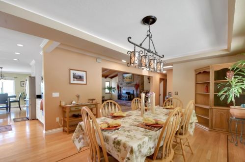 18883 Hummingbird Dr, Lake Wildwood CA  95946-9694 exterior