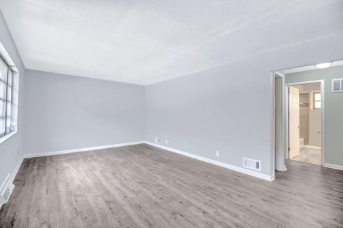 1920 Grand Ave, Cincinnati, OH 45214-1506