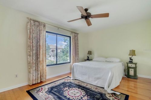 935 Versailles Cir, Maitland FL  32751-4565 exterior