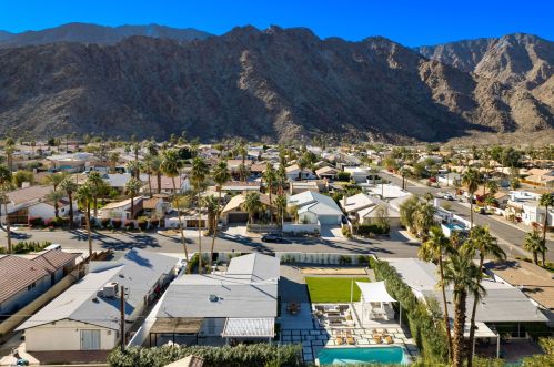 52190 Avenida Diaz, La Quinta CA  92253-3226 exterior