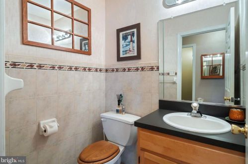 29 Bellmawr Ave, Gloucester NJ  08031-1330 exterior