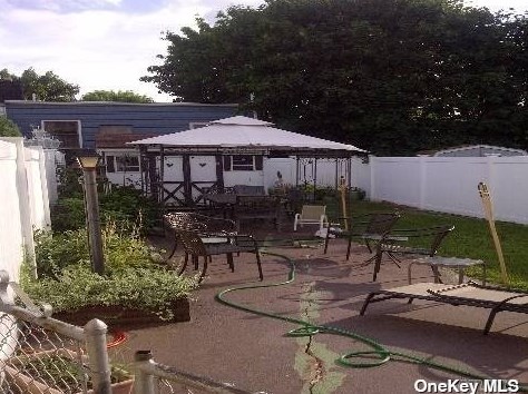 90-28 Silver Rd, Jamaica, NY 11417-2020