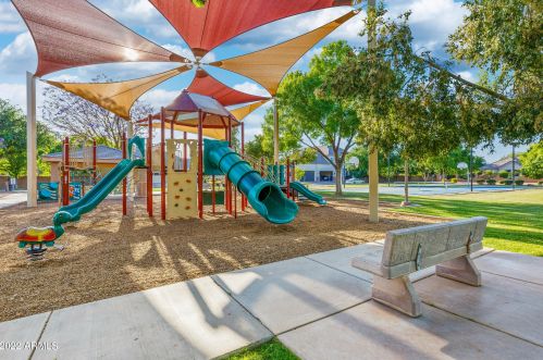 3142 Portola Vly Ct, Gilbert AZ 85297-7618 exterior