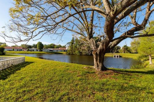 9020 41st St, Pinellas Park FL  33782-5610 exterior