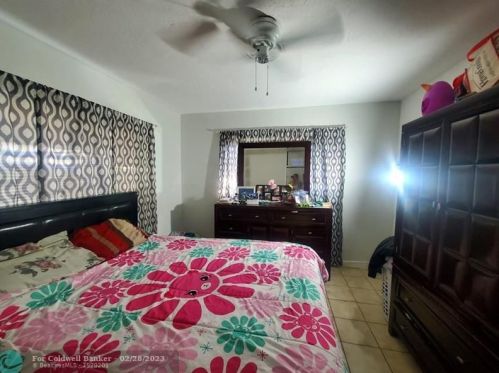 6901 16 Ct, Hollywood FL 33027-2315 exterior