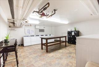 1330 Bush St, San Francisco CA  94109-5660 exterior
