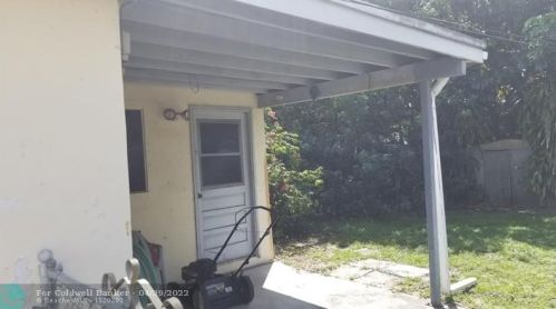 7330 1 Ct, Hollywood FL 33024-7212 exterior