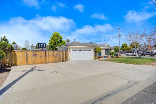 444 Walnut St, Pismo Beach, CA 93420-3824
