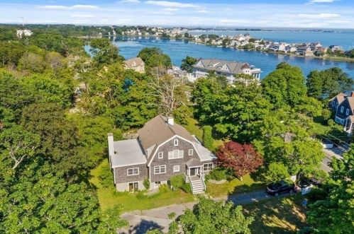 572 Jerusalem Rd, Cohasset MA  02025-1016 exterior