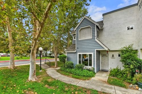 701 Church Pl, Redlands, CA 92374-2472