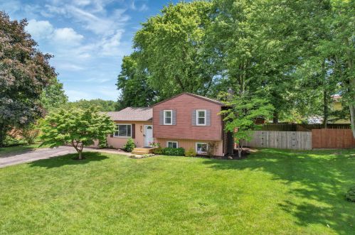 342 Laurel Dr, Pataskala, OH 43062-8607