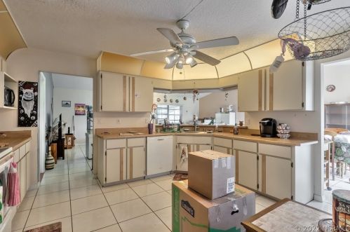 2810 Needle Palm Dr, Edgewater FL  32141-5723 exterior