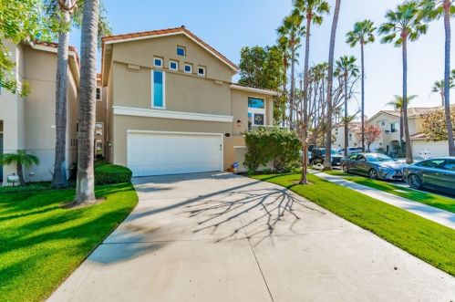 310 Blue Cavern Pt, Long Beach, CA 90803-6813