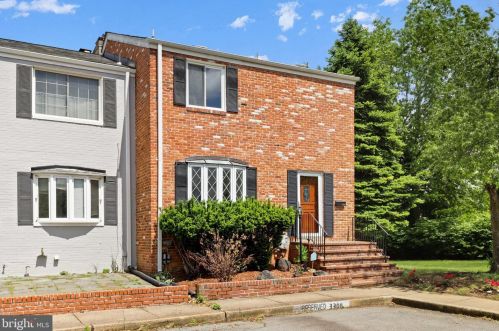3308 Ardley Ct, Falls Church, VA 22041-2628