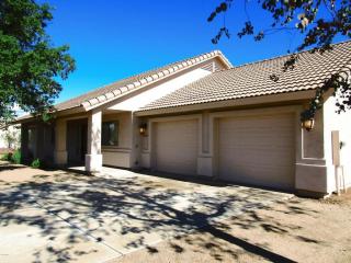 35215 Central Ave, Phoenix, AZ 85086-7469