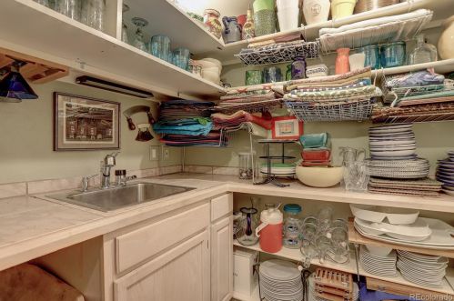 2475 Jackson St, Denver CO 80210-5638 exterior