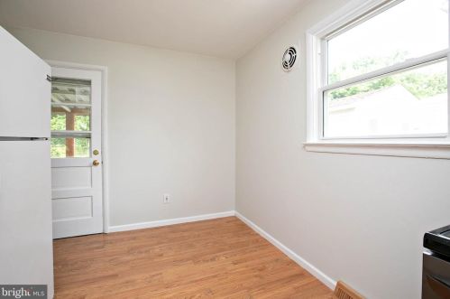 121 Hannold Blvd, West Deptford NJ  08096-1815 exterior