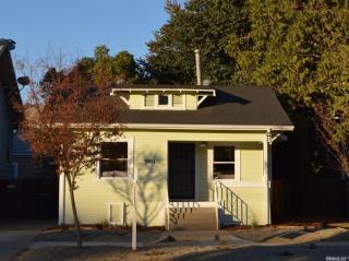 3011 4th Ave, Sacramento, CA 95817-2716