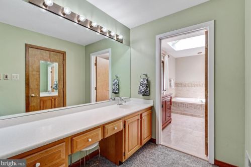 813 Marlboro Spring Rd, Kennett Sq PA  19348-1313 exterior