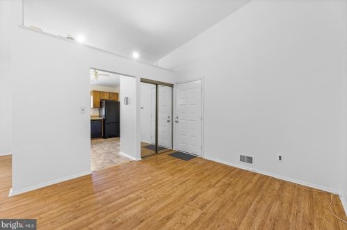 931 Woodmill Dr, East Windsor NJ  08512-2520 exterior
