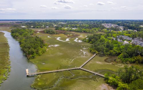 208 Slipper Shell Ct, Mount Pleasant SC  29464-6724 exterior