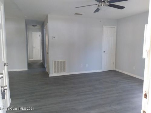 915 Grv Ave, Cocoa FL 32922-7216 exterior