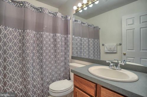 394 Stonehedge Ln, Navy Sup Dpt PA  17055-7012 exterior